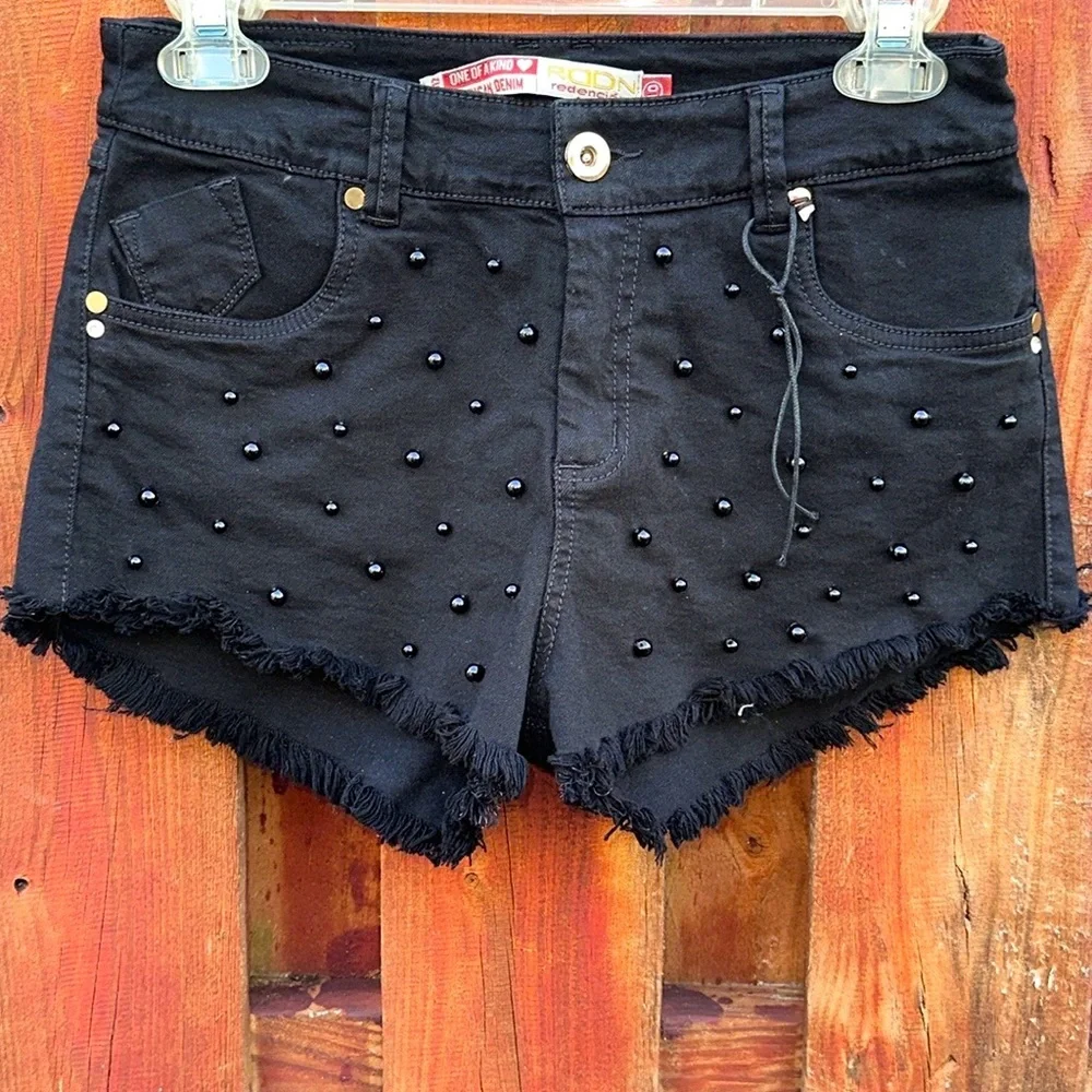 RQDN Black Pearl Studded Cutoff Denim Shorts Frayed Size 9 / 28